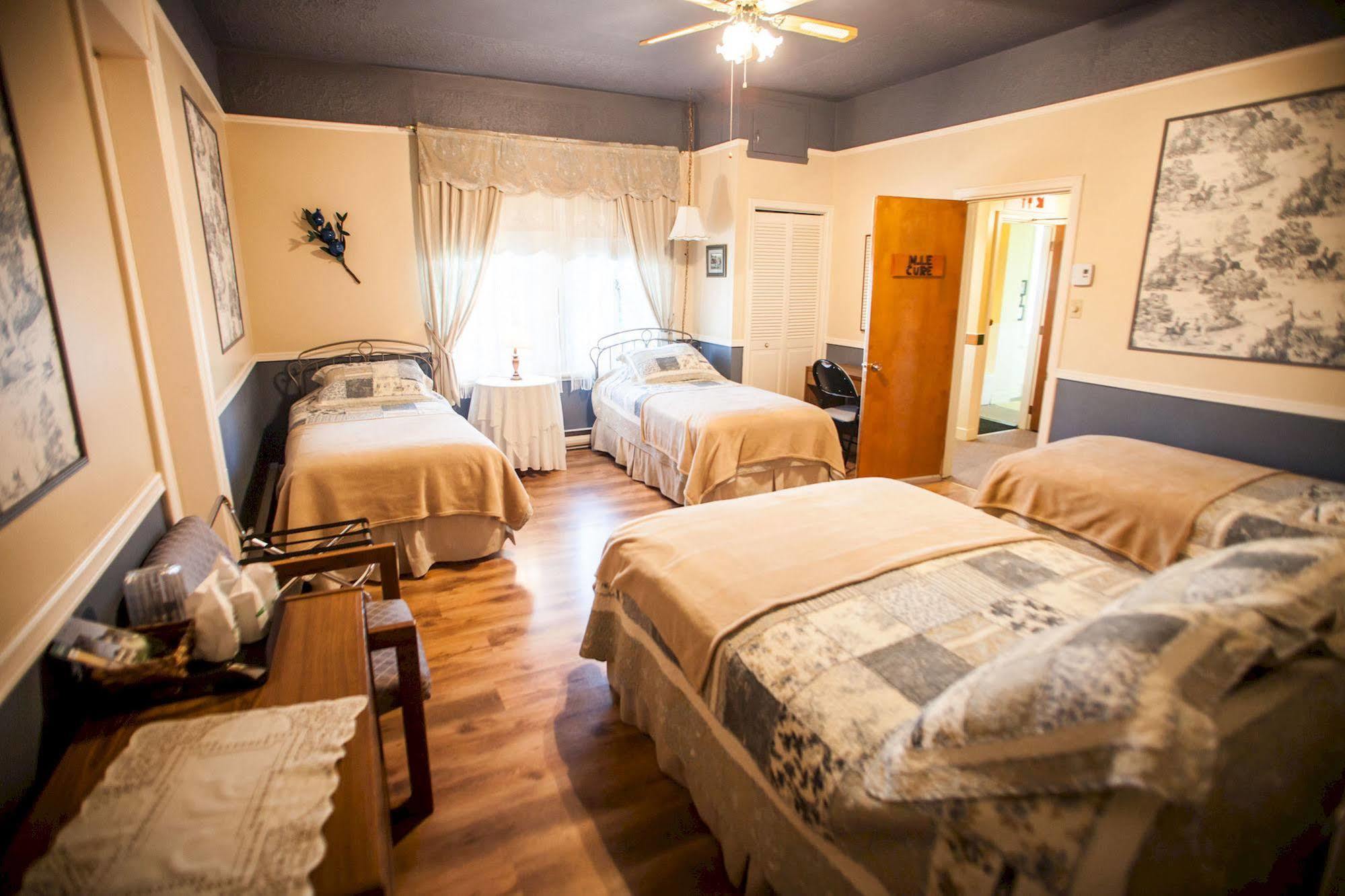 Auberge Presbytere Mont Lac-Vert Hébertville Eksteriør bilde